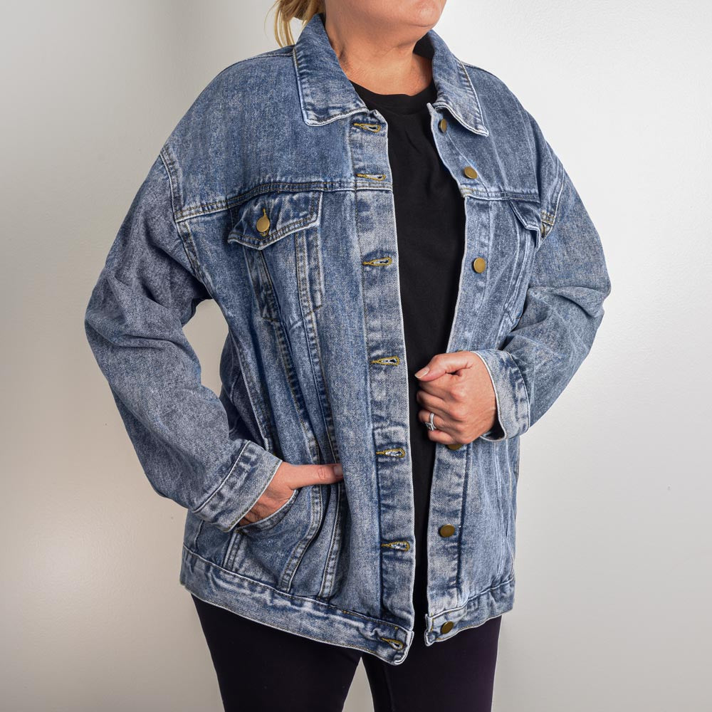 QUEEN OF EVERYTHING - DENIM JACKET